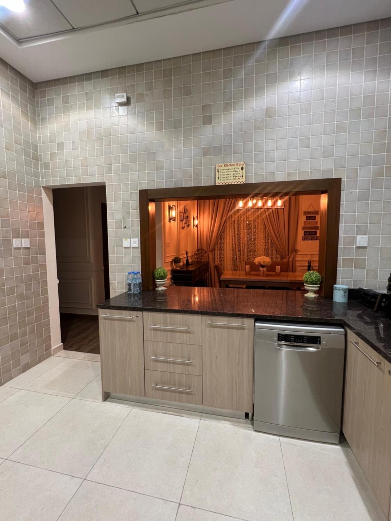 Yas Island Apartment Abu Dhabi Bagian luar foto